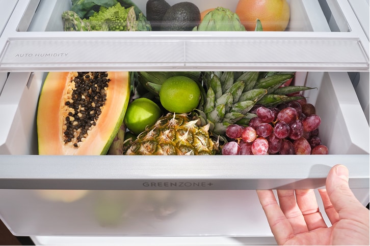 Vano Greenzone all'interno del frigorifero con frutta mista